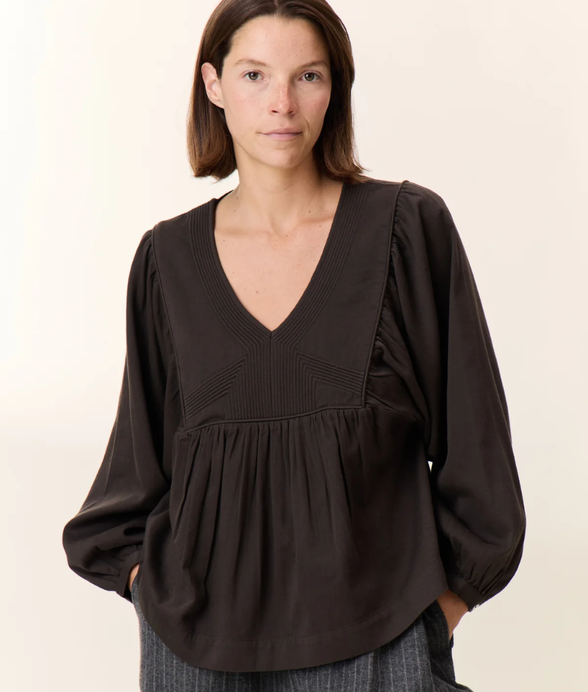 Leon & Harper Corry Top